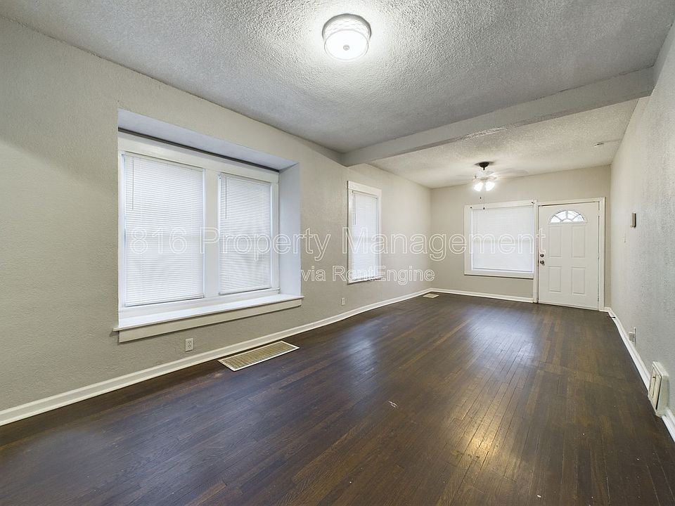 1st image of 2323 Lister Ave