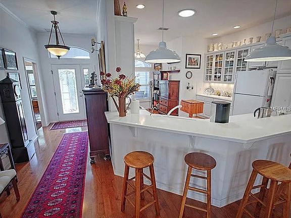 3rd image of 3183 Westmont Pl