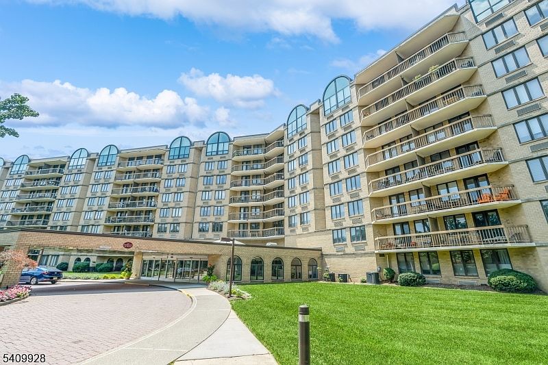 1st image of 10 Smith Manor Blvd #815