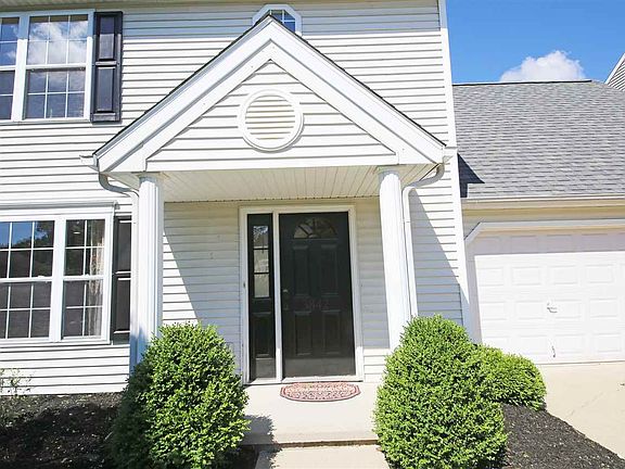 3rd image of 3842 S Claybridge Dr