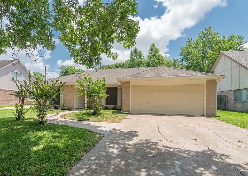 1st image of 602 Muirwood Ln
