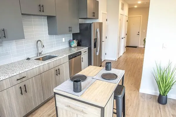 412 E Healey St #310 — Photo 6
