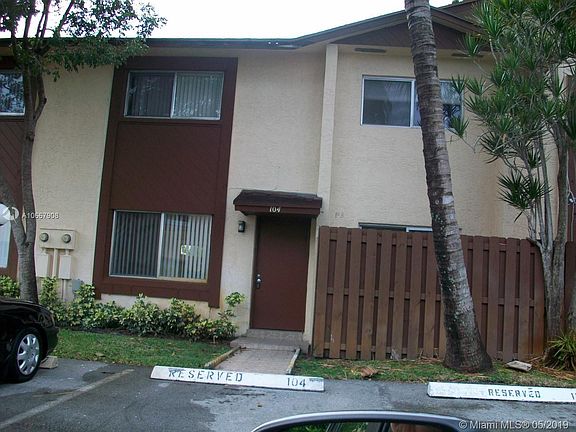 2nd image of 6613 Winfield Blvd