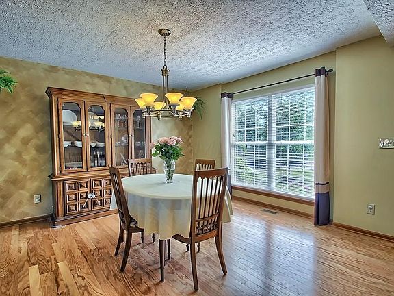 4th image of 2195 Deveron Ln