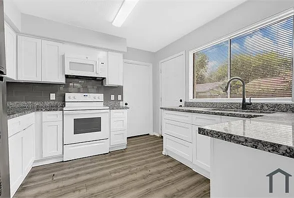 22915 Summer Pine Ln — Photo 10