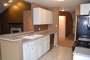 5th image of 14622 Club Circle Dr
