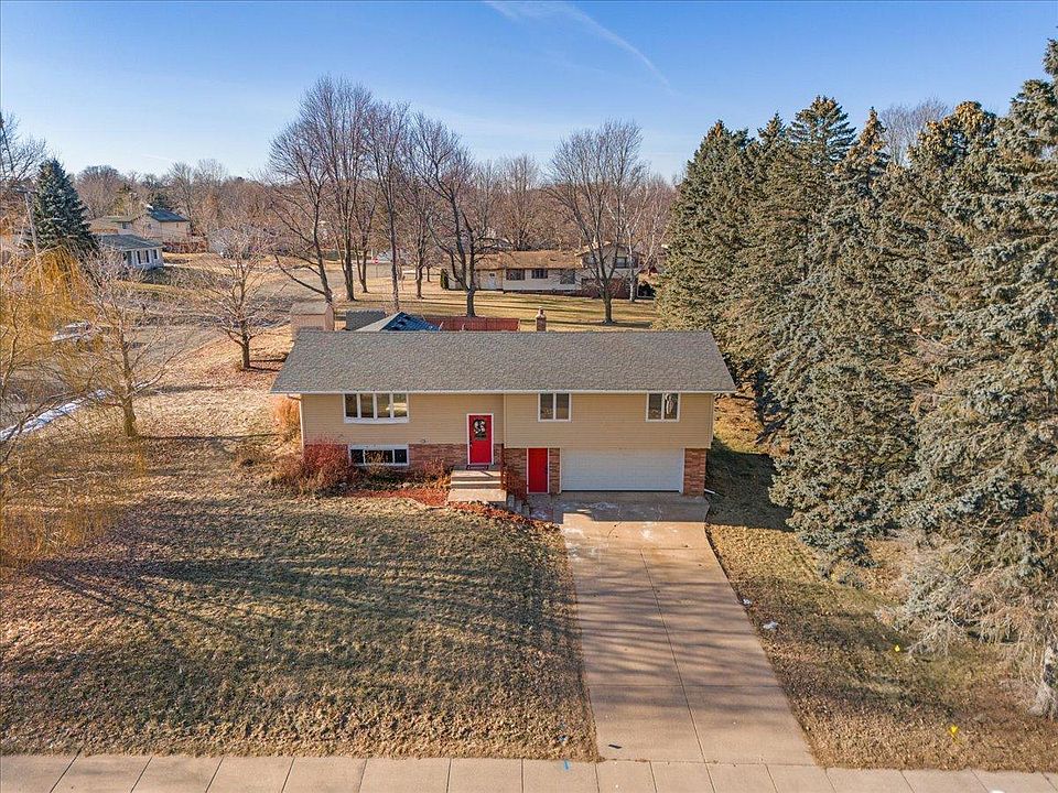 1st image of 113 Sunrise Dr