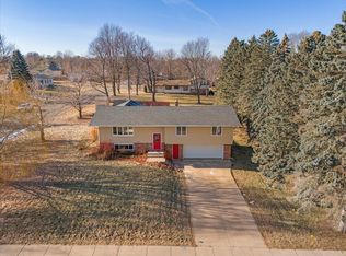 113 Sunrise Dr, Somerset, WI 54025