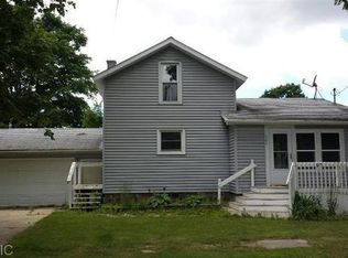 304 1st St, Reading, MI 49274