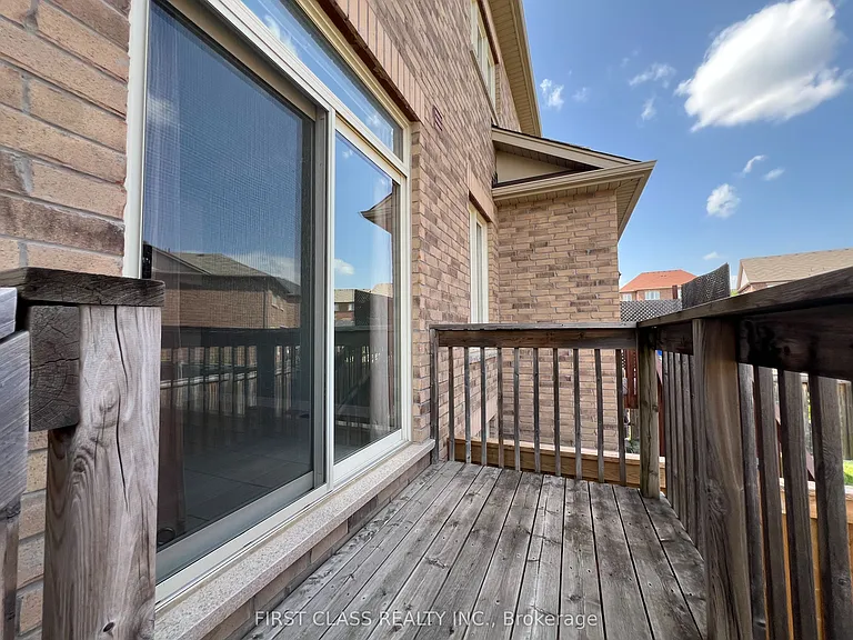 27 William Berczy Blvd — Photo 26