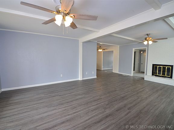 5th image of 3821 S 93rd East Ave