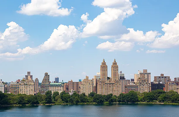 Sold by Sloane Square | media 25