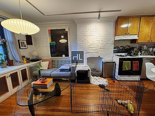 2nd image of 531A 6th Ave #1