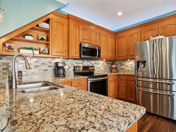 362 Walt Whitman Ave, Newport News, VA 23606