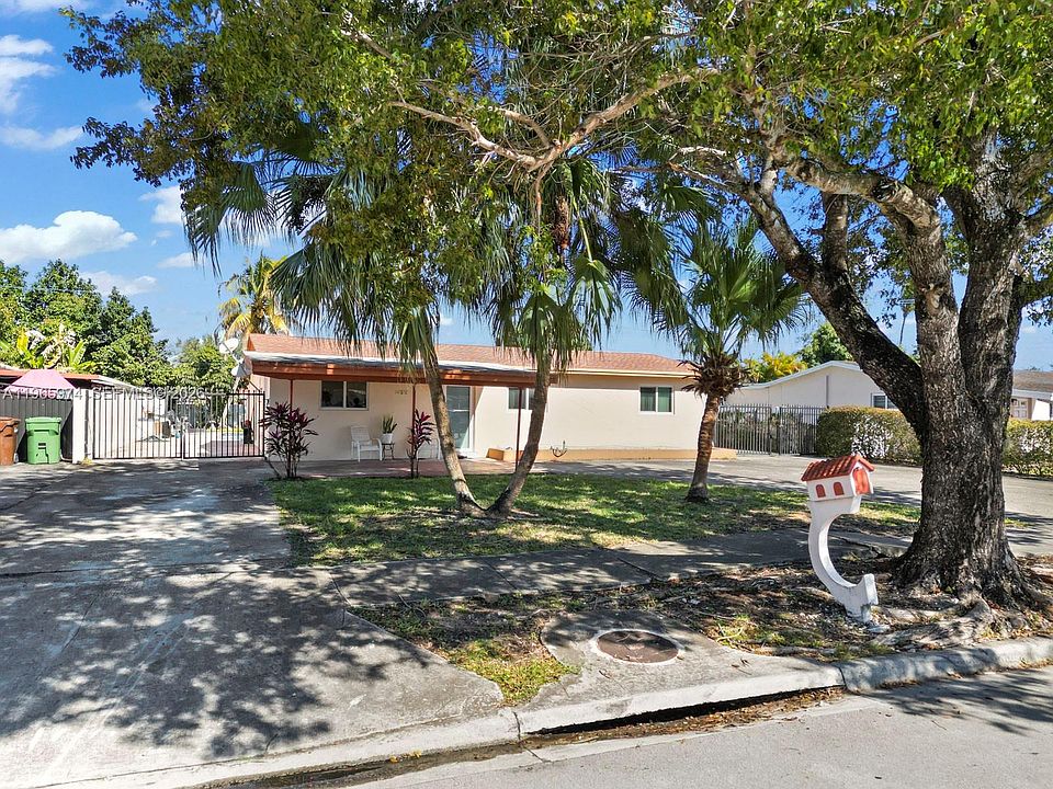 1st image of 655 W 70th Pl