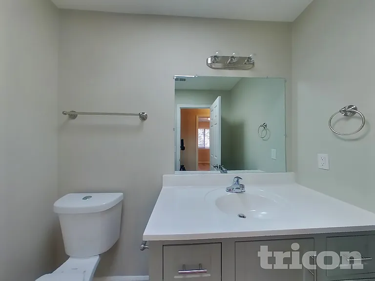 2405 Ravine Dr — Photo 12