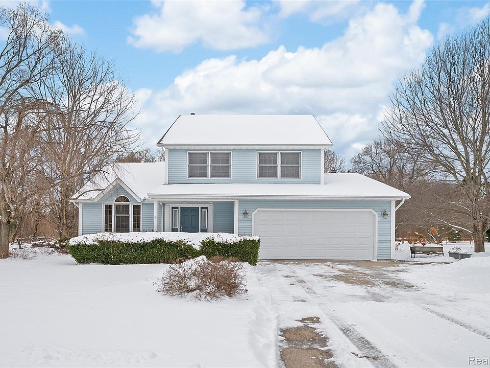 1st image of 1928 Orchard Dr