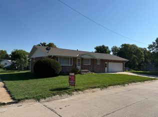 306 E Forrest St, Sutton, NE 68979