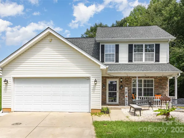 2600 Stagbuck Dr, Gastonia, NC 28052