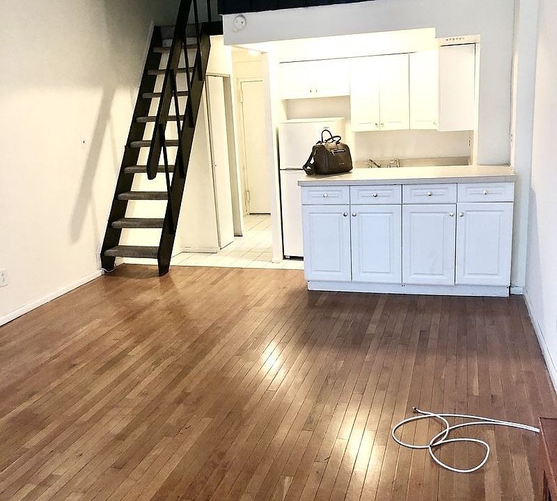 1st image of 9 E 32nd St APT 8D