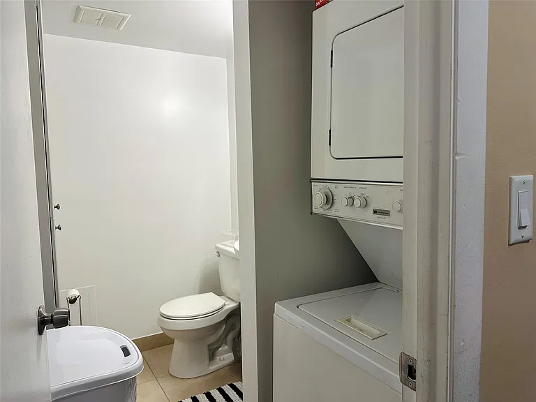 4156 Inverrary Dr #205 — Photo 4