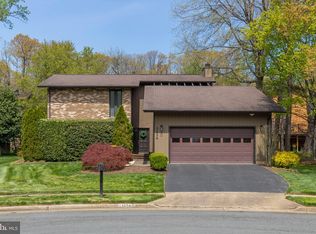 5234 Capon Hill Pl, Burke, VA 22015
