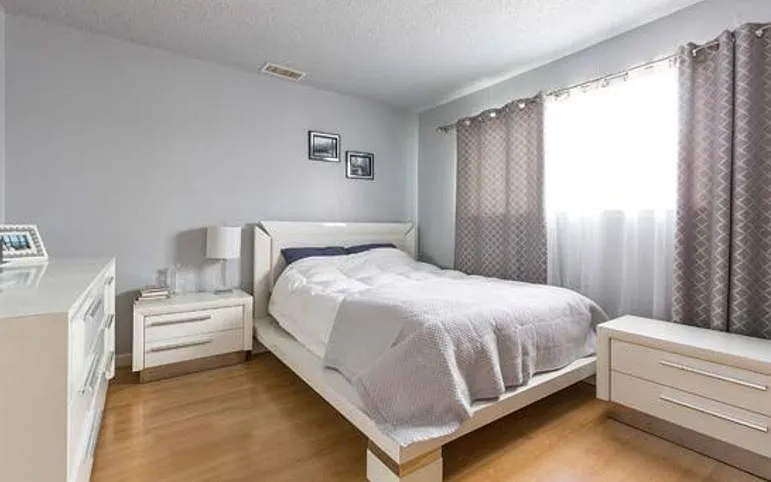 2 bed, 1100 sqft, $1,945 — Photo 3