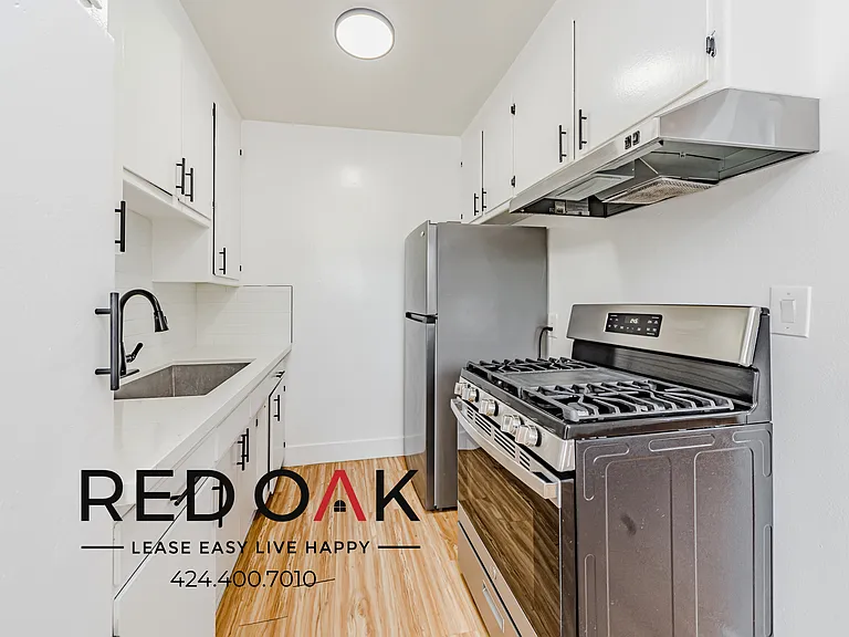 252 W Elm Ave #L — Photo 8