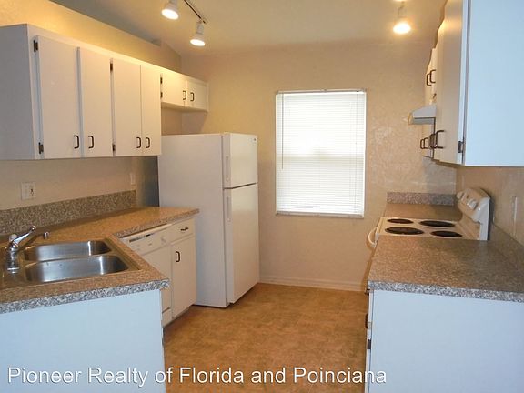 3rd image of 64 Saint Kitts Cir SE