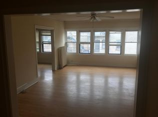 2423 E Belleview Pl, Milwaukee, WI 53211