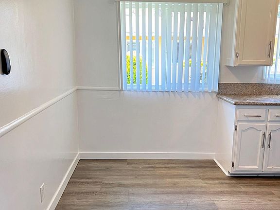 3rd image of 747 N Eucalyptus Ave APT 3