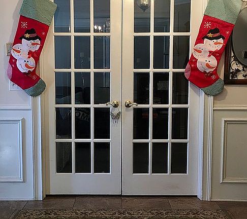 Formal Living room entryway 