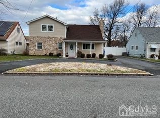 45 W Iselin Pkwy, Iselin, NJ 08830