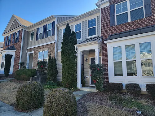100-251 Stratford Lakes Dr Photo 1