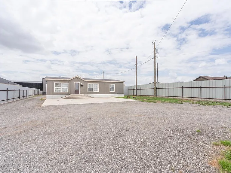 5618 S County Road 1202 — Photo 1