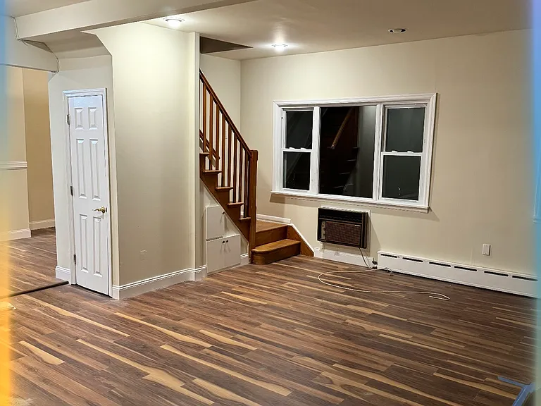 164 Castleton Ave #1 — Photo 2