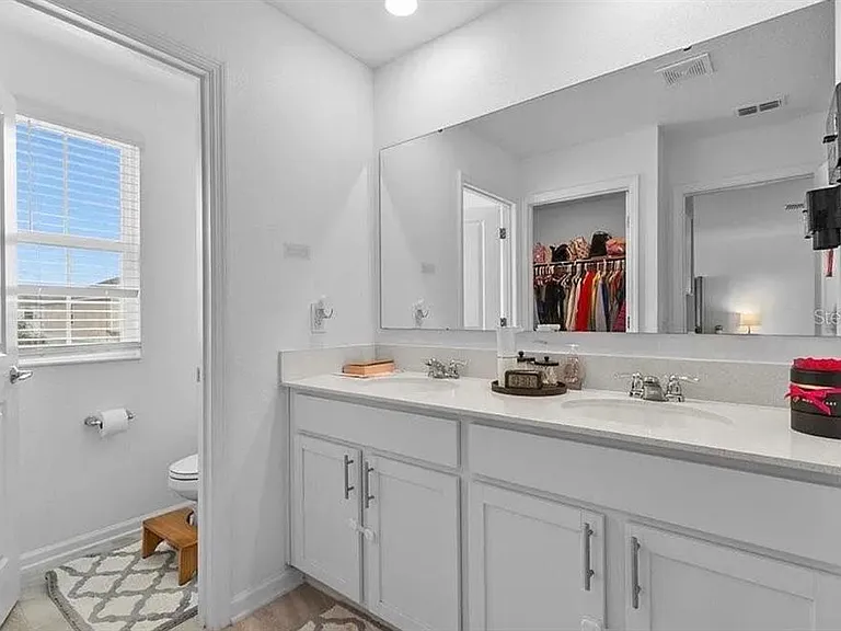 570 Jett Ln — Photo 17