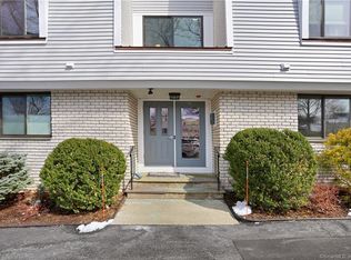 73 Riverside Ave #2, Stamford, CT 06905