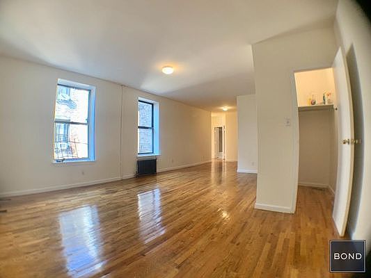 1st image of 820 W 180th St APT 42