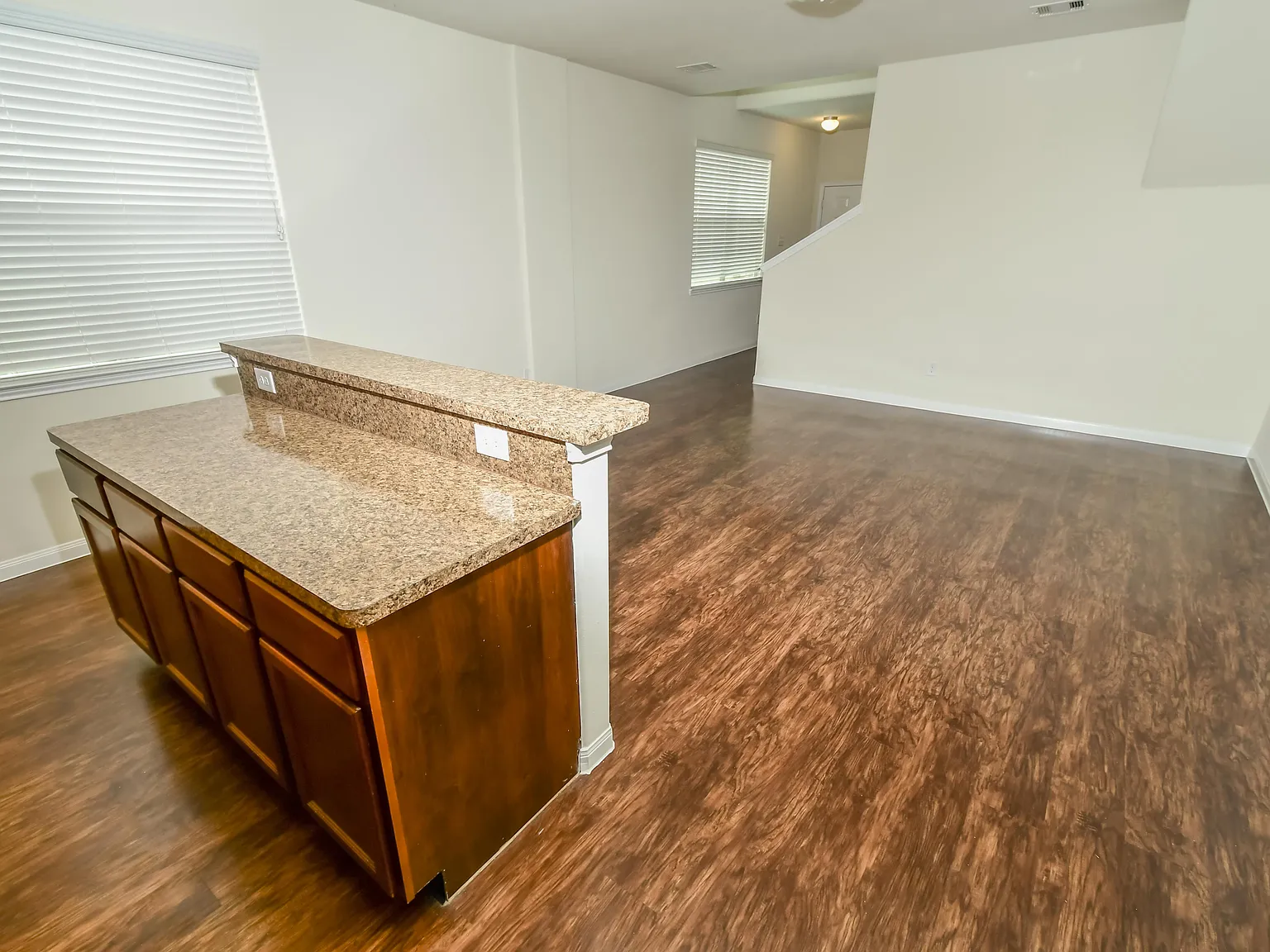 Plantation Lakes Duplexes — Photo 4