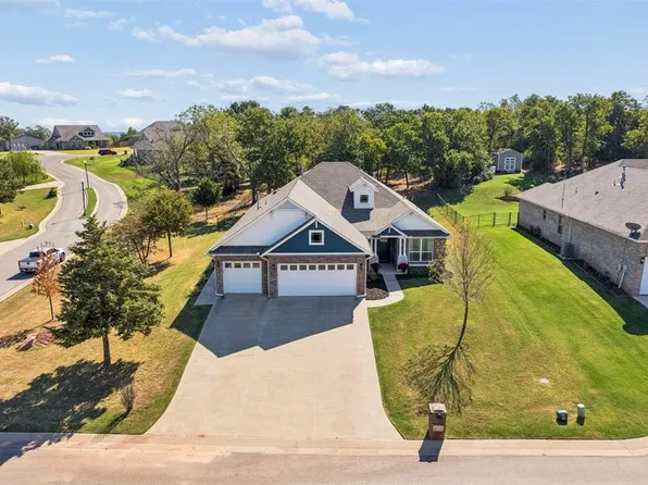 8710 Overlook Dr, Guthrie, OK 73044