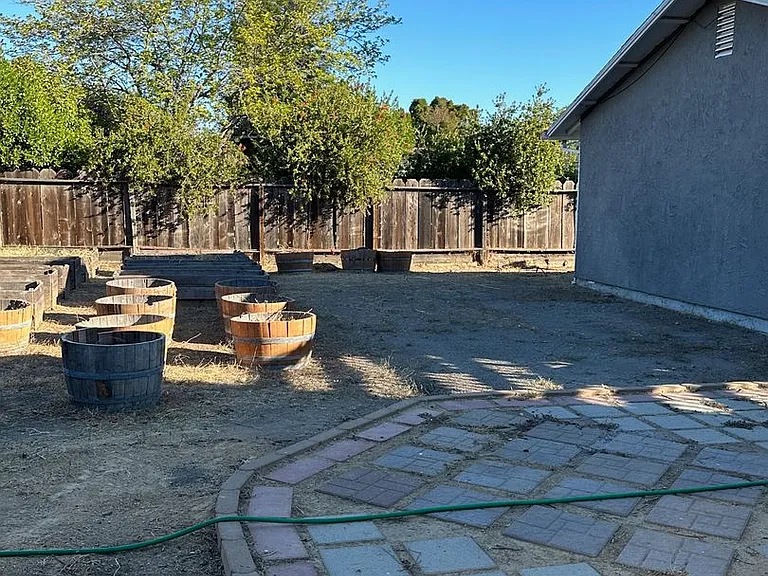 918 Cortina Dr — Photo 21