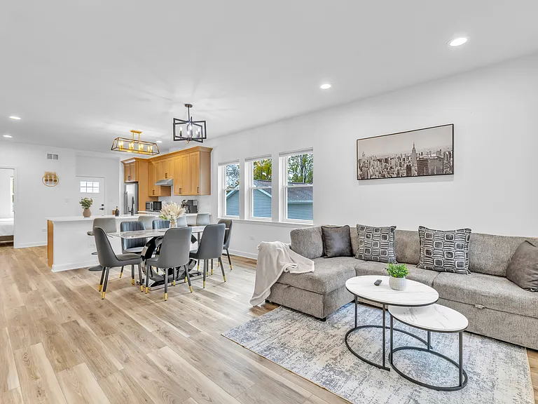 535 Ashland Ave — Photo 30