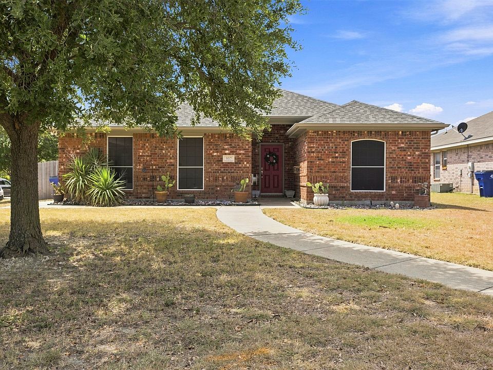 1st image of 937 Behrens Ct