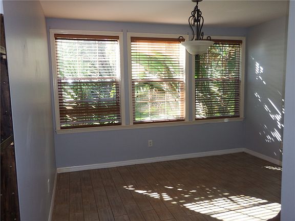 5th image of 1915 Westminster Cir APT 3