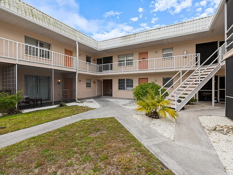 400 Base Ave E #226 — Photo 23