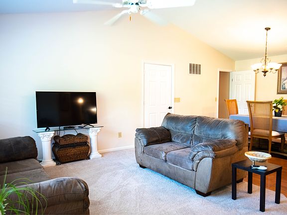 5th image of 714 Kensington Dr