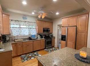 69 W Walnut St, Long Beach, NY 11561