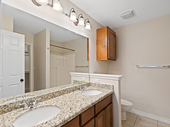 5th image of 13669 Teague Ln #106