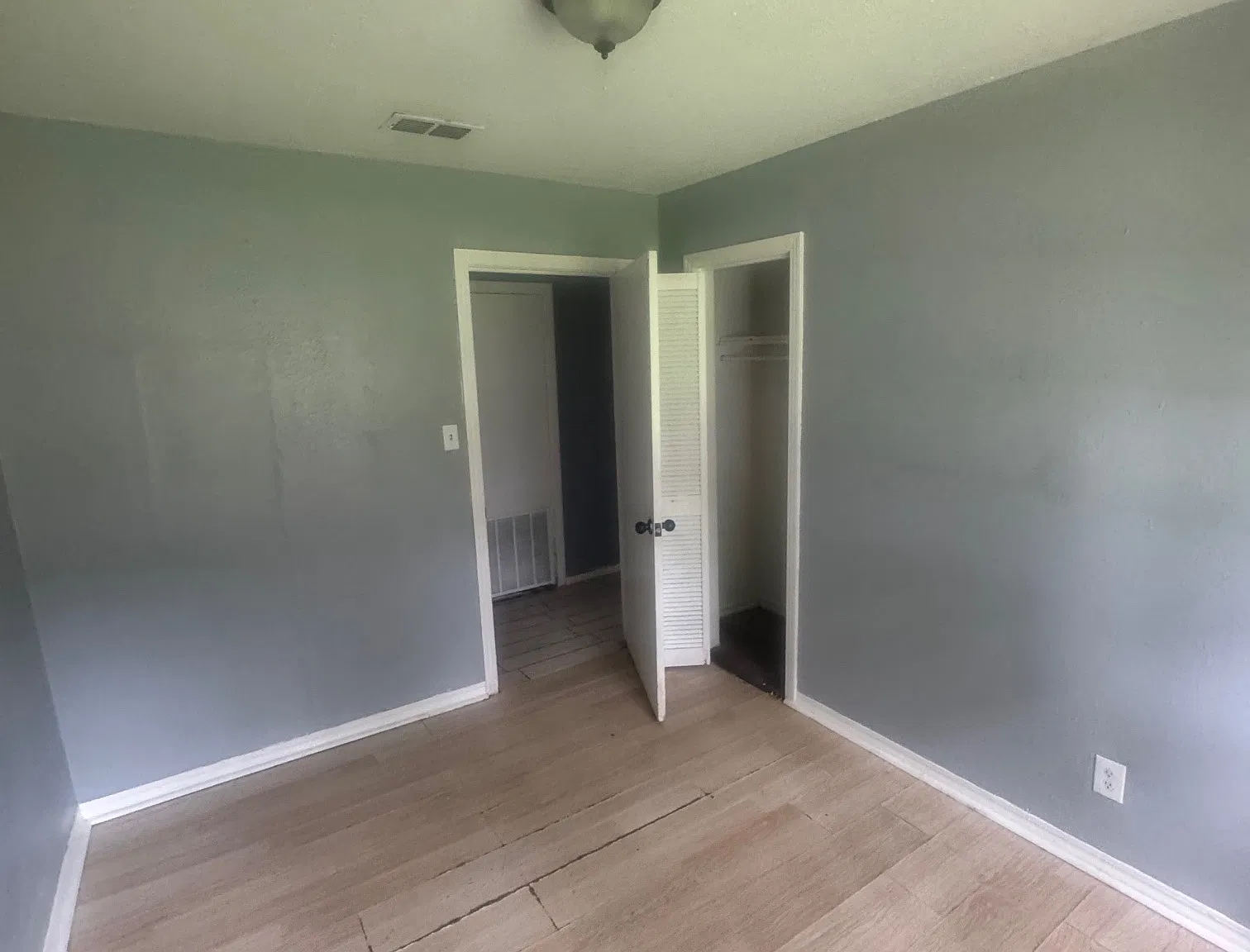 3 bed, 1122 sqft, $800 — Photo 1